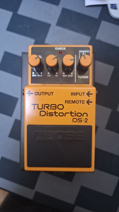 Pedală BOSS DS-2 Turbo Distortion