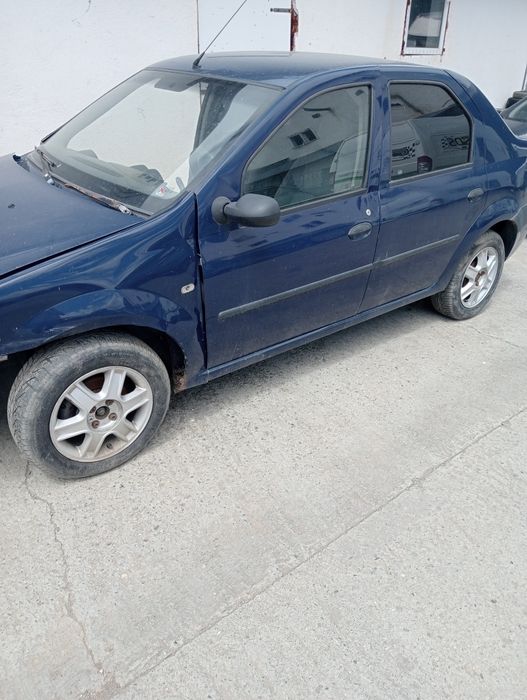 Dezmembrez Dacia Logan 1 și 2 motor 1.2 și 1.4 benzina