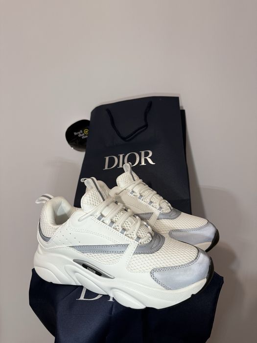 Adidasi Dior b22 albi marimea 40-44(Premium)