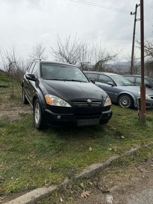 Ssangyong kyron на части