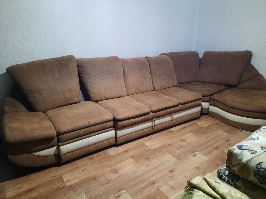 Продам хороший диван