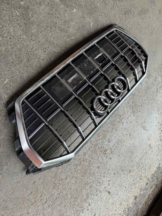 Маска решетка за Ауди/Audi Q3