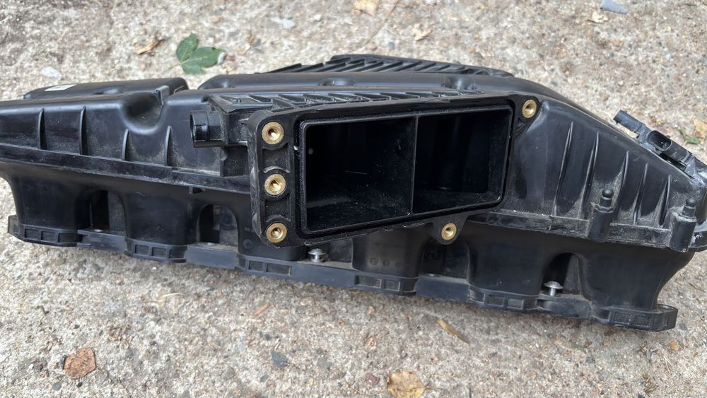 Всмукателен колектор за bmw N74 V12