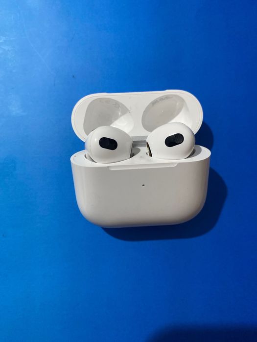 Продается AirPods 3