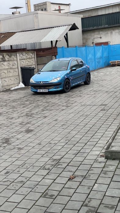 Vând Peugeot 206