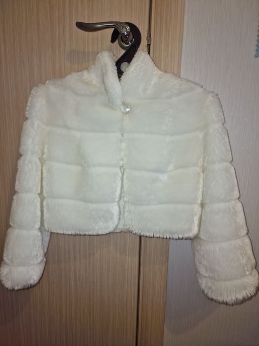 Свадебная шубка укороченная