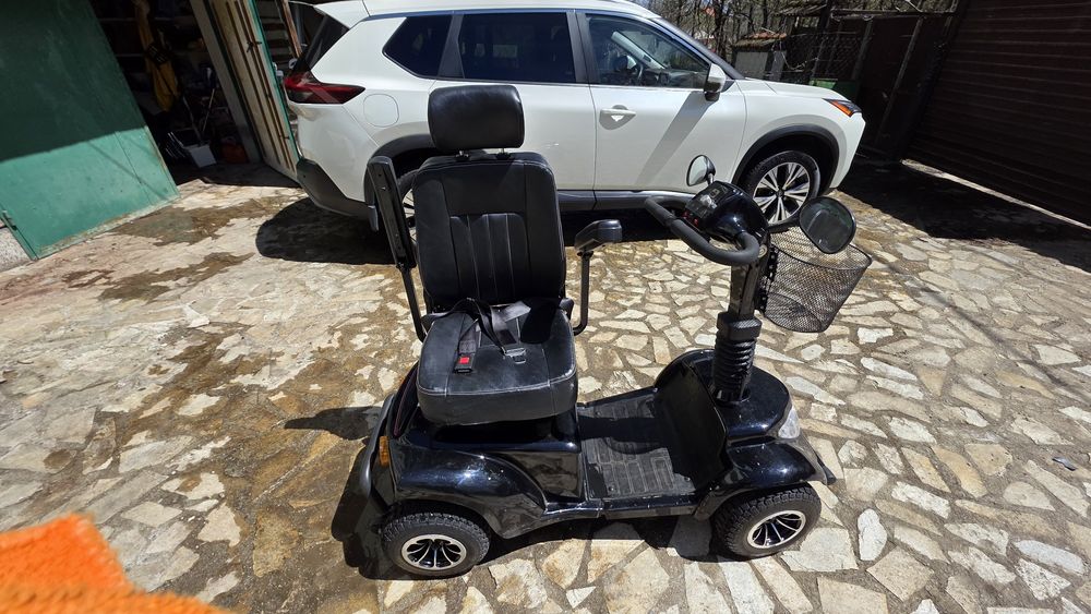 Акумулаторна инвалидна количка