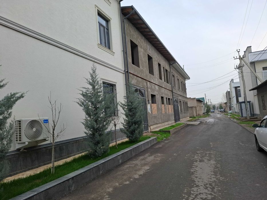 Дурмен Хайдаробод!Про-ся 2,5-соток дом каробка 7-комнат