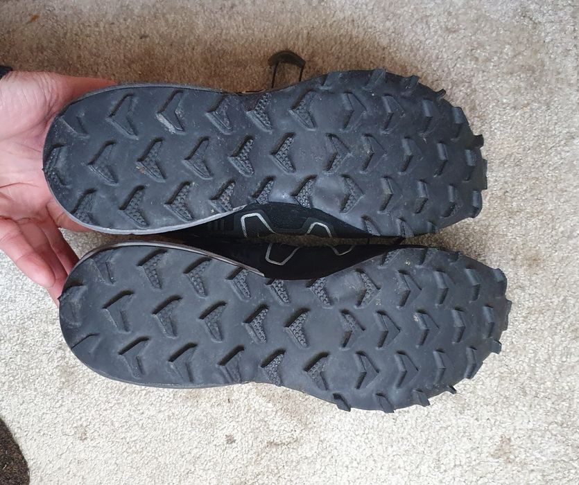 Pantofi Salomon 40 jum.