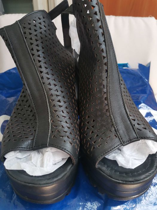 Дамски летни боти от естествена кожа