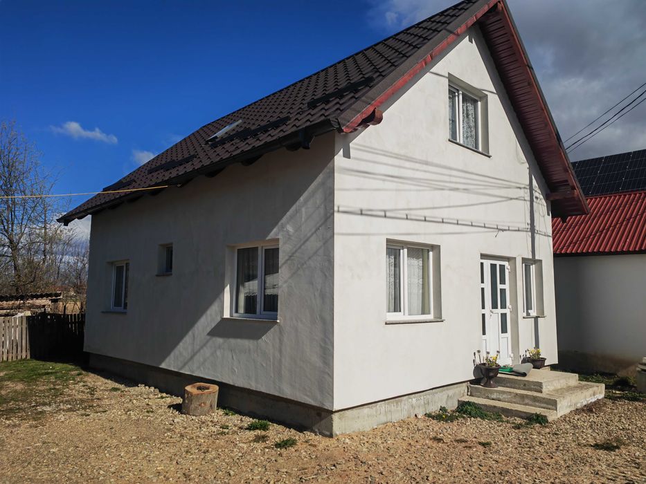 Casă cu 2 camere in Marginea de închiriat.