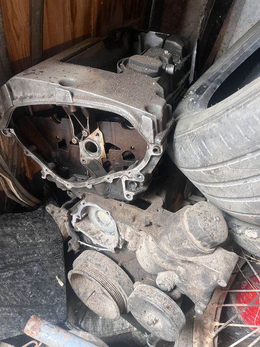 Продам мотор………..