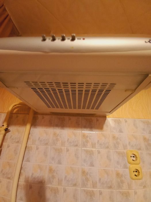 вытяжка на кухню  Kaiser б/у