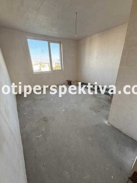 Продава се Тристаен апартамент в Пловдив, Тракия - 100 кв.м за 1400 €/кв.м - Снимка #1