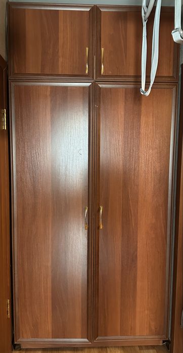 Продам 2 шкафа, комод, вешалка (прихожая).