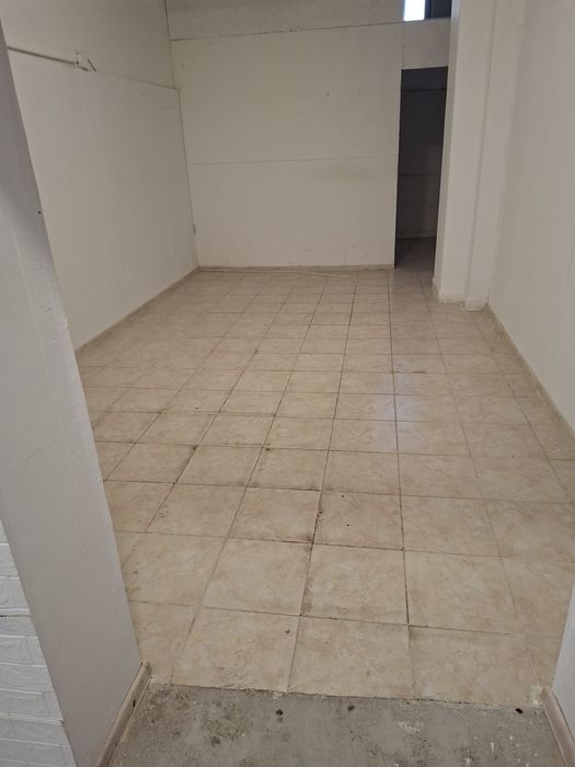 Inchiriez spatiu comercial
