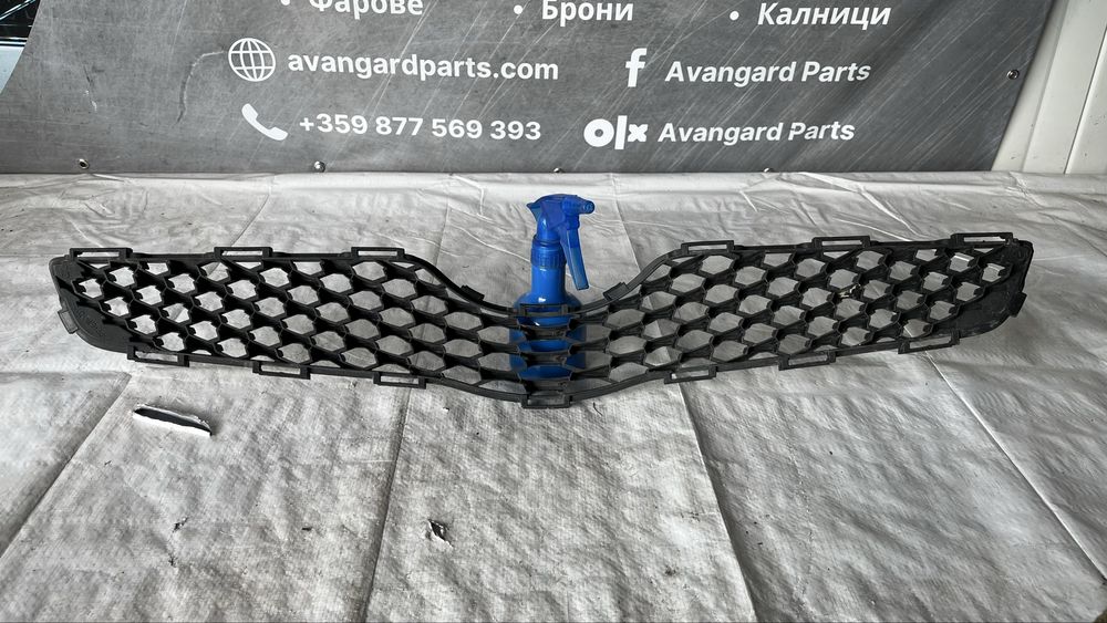 3 броя решетки Toyota Yaris 2005-2011