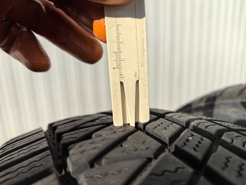 215/70/16 Кумхо ДОТ 2023 г - Със забележка !