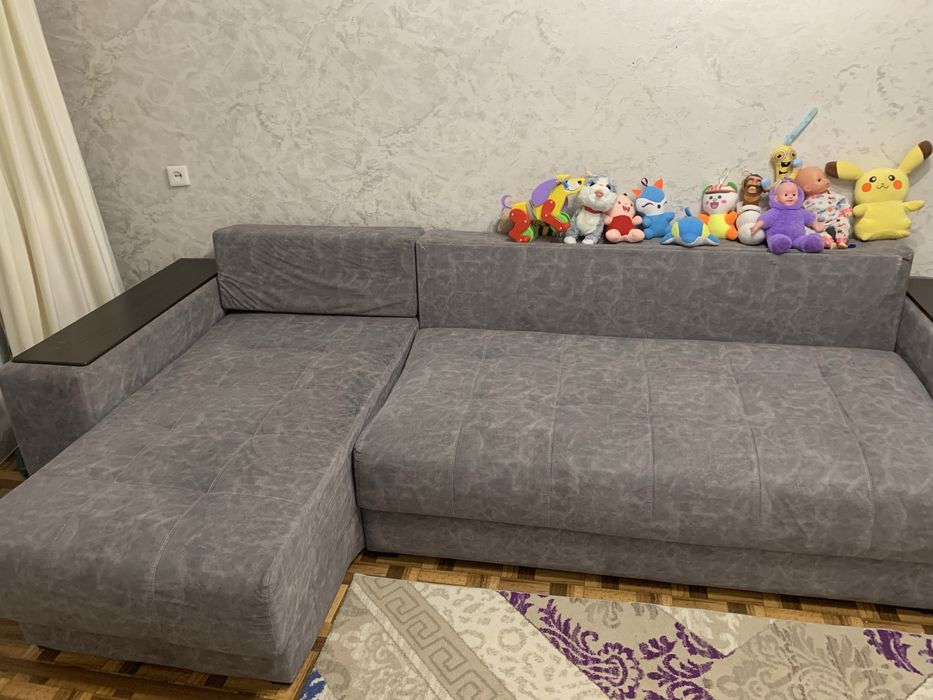 Большой серый диван раскладывается Б/У