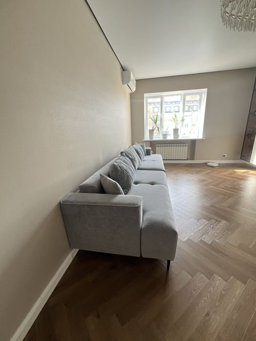 Продам диван 3.5 метра идельный