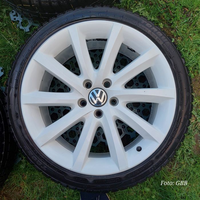 4 Roți 225/40R18, jante 8J, anvelope iarnă