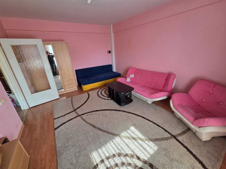 Inchiriez Apartament 1 cameră, 42 mp, decomandat, lângă Iulius Mall (str. Dunarii 29)