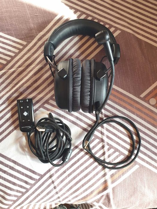 Продам оригинальные наушники HYPER X CLOUD CORE