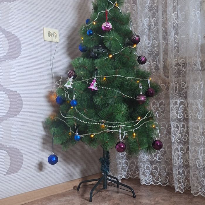 Ссрочно продам ёлку