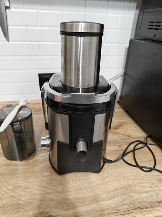 Соковыжималка Vitek VT-3667