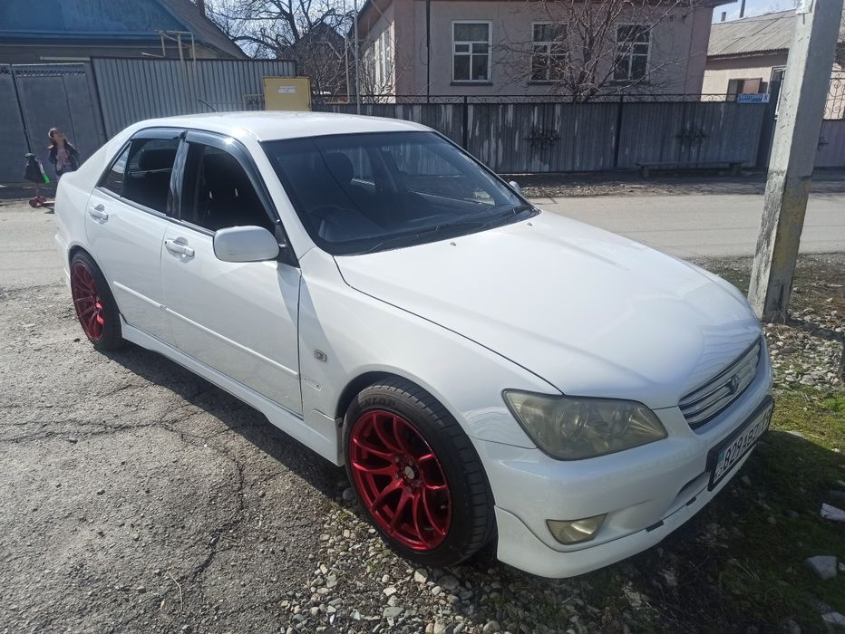 Toyota altezza 2002 г.