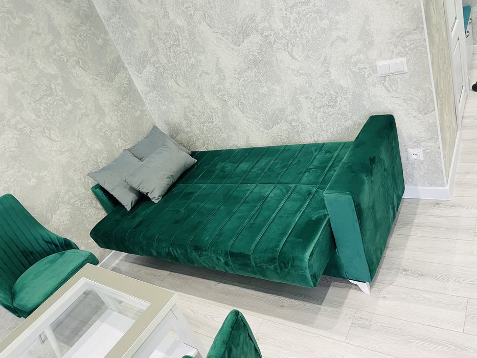 Диван книжка. Диван раскладной. Диван в гостинную