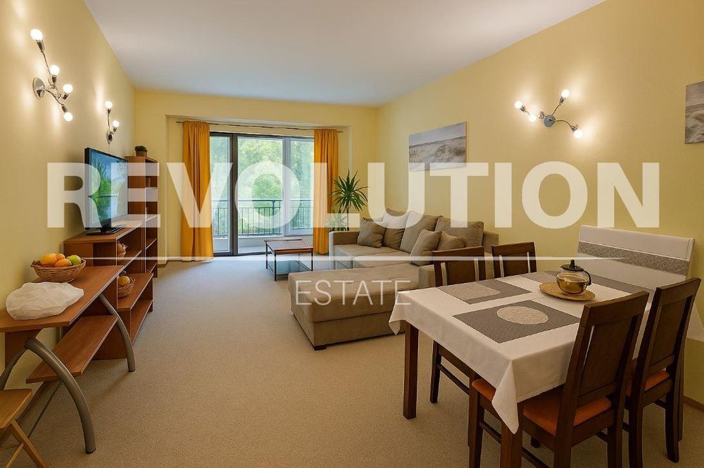 Двустаен апартамент в района на Златни пясъци!