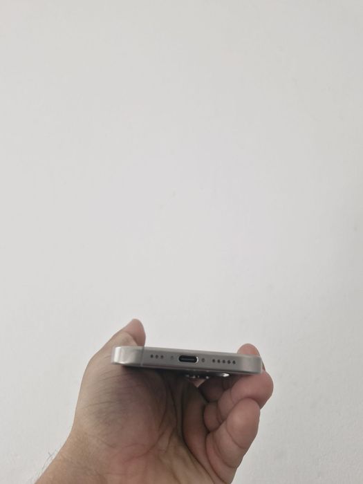 Iphone 16 Pro, 128 Gb , Silver, liber de retea, la cutie, stare buna