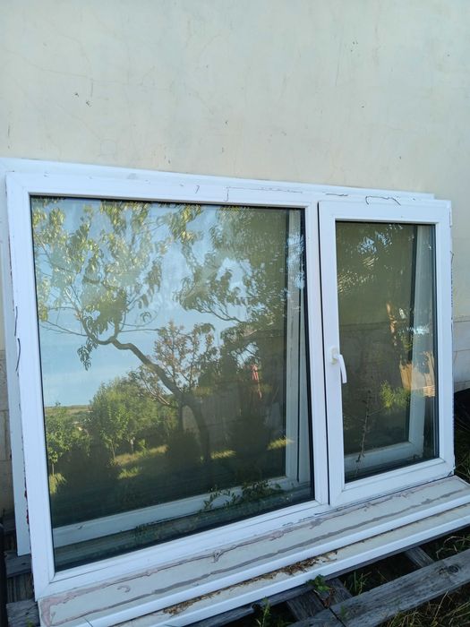 Geamuri termopan cu deschidere dubla si plasa tantari