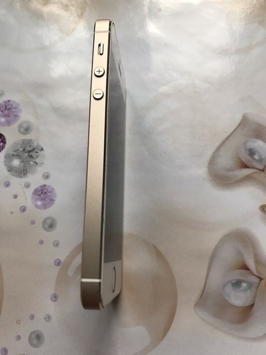 Продам айфон 5 на запчасти