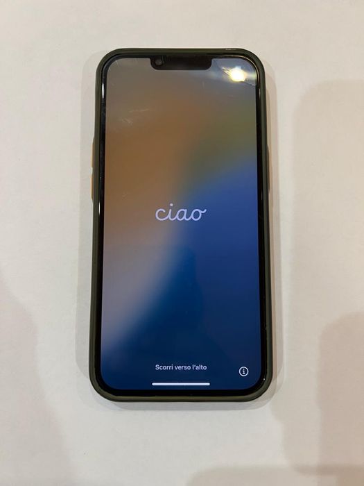 IPhone 13        .