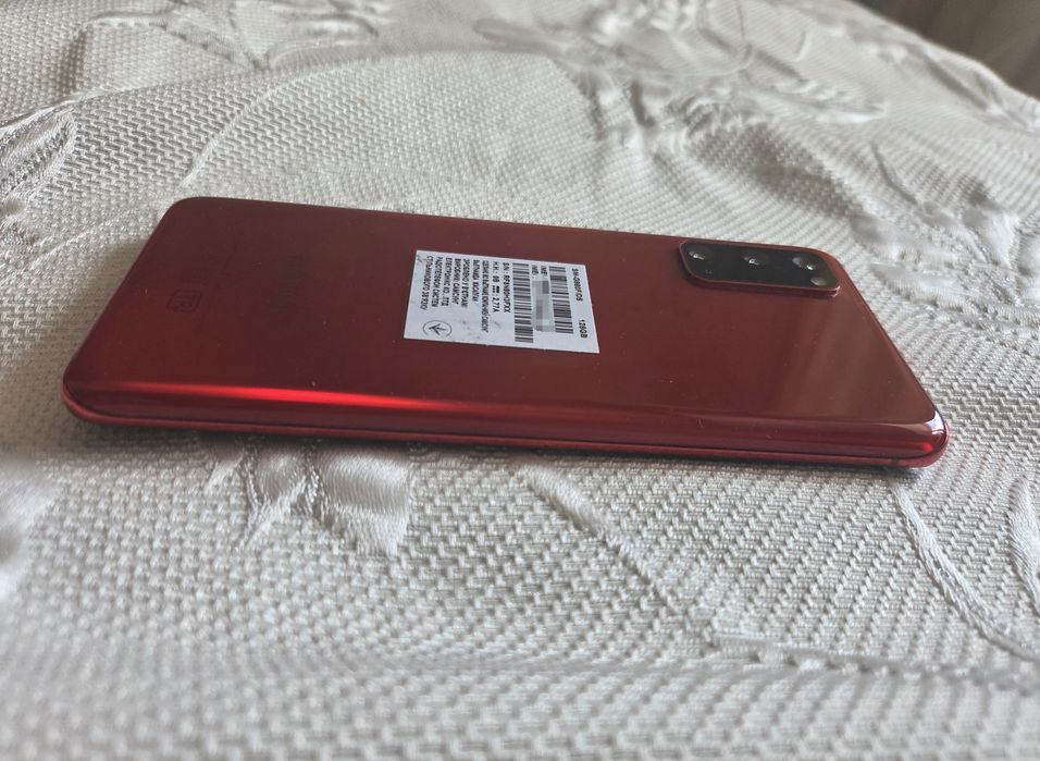 Продам Samsung S20