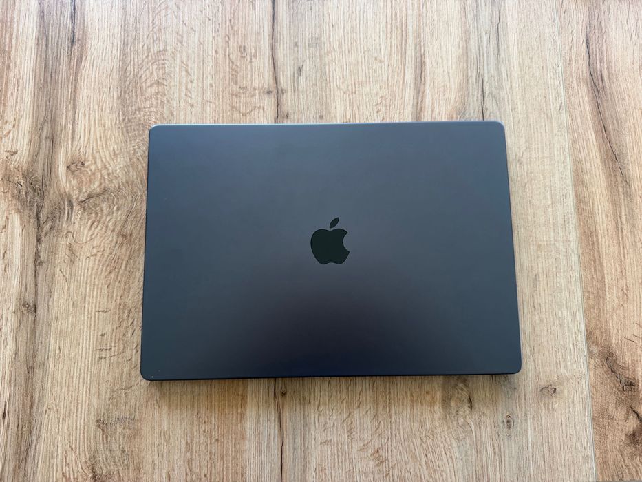 MacBook Pro 16" M3 PRO 12-CPU, 18-GPU, 36GB RAM, 512GB SSD