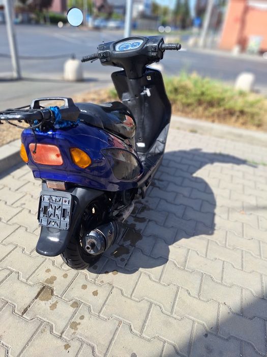 Vând scuter 2t Hyo Sung