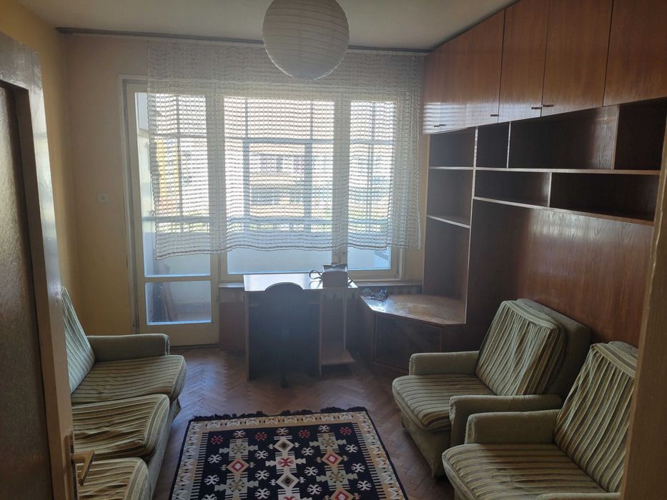 Дава се под наем Двустаен апартамент в София, Изток - 65 кв.м за 343.74 € - Снимка #1