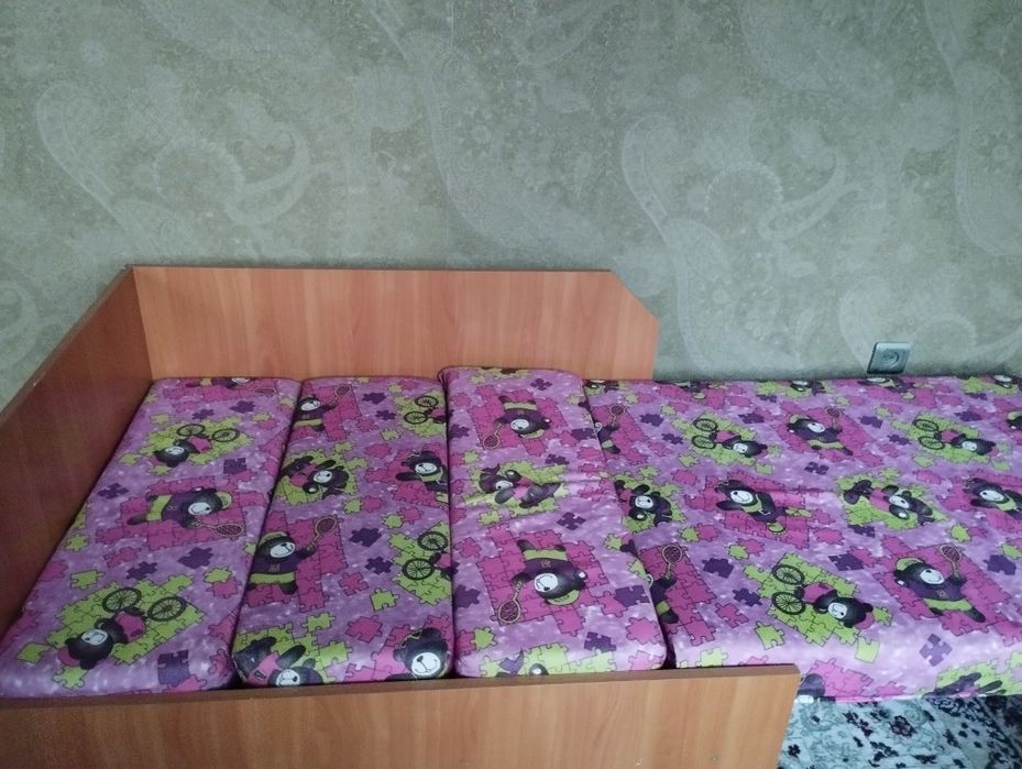Продам детскую кровать тахту