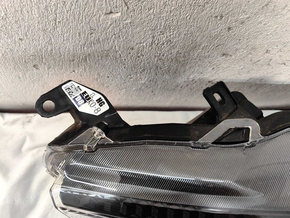 Оригинален фар Ляв Десен  Тойота Ярис  Toyota Yaris Full Led