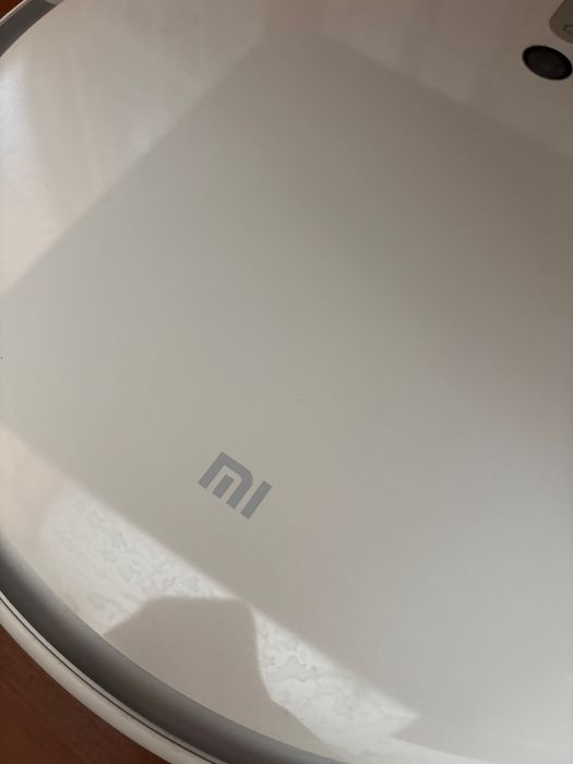 Продам робот пылесос Mi Robot Vacuum-Mor 2