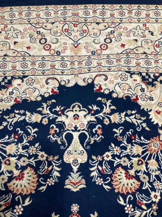 Продам ковер .Размер 2×3