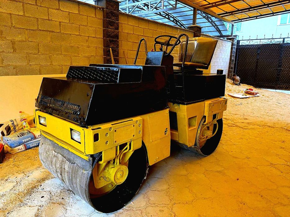 Каток Bomag d-5407