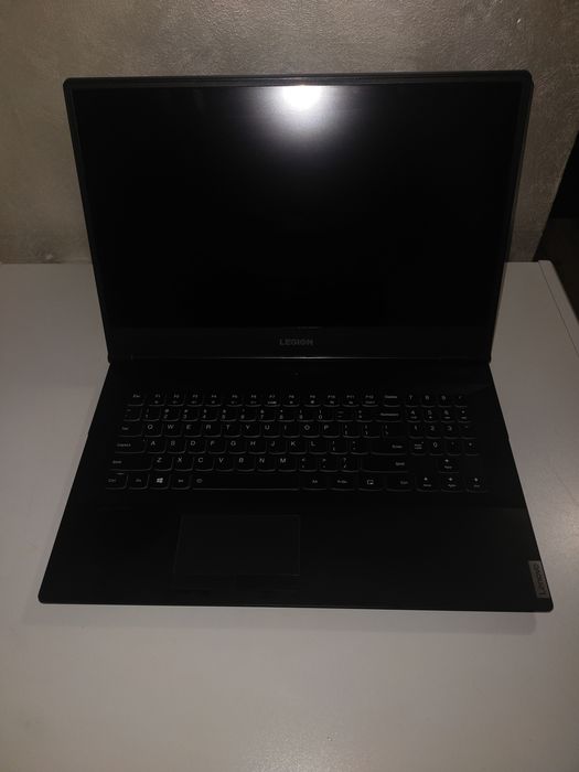 Leptop Lenovo LEGION
