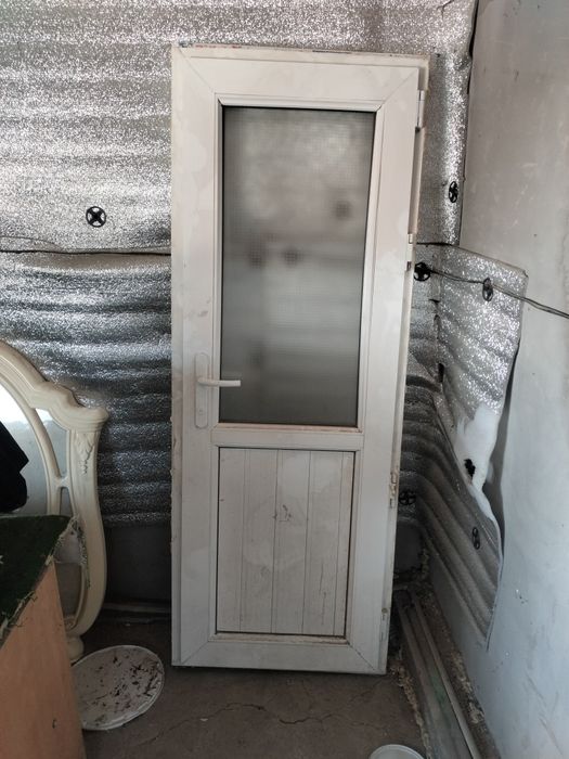 Дверь пластковое для душа, санузель итд