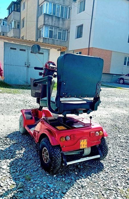 Carut scuter electric pentru persoane cu dizabilități sau handicap 10 km/h