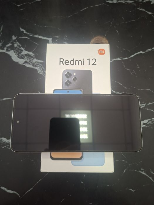 Продам Redmi 12c 8 256