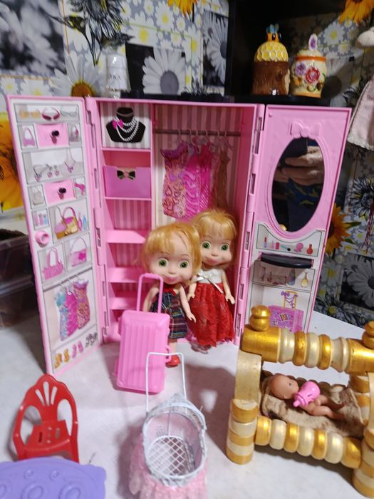 Продается   все для девочек